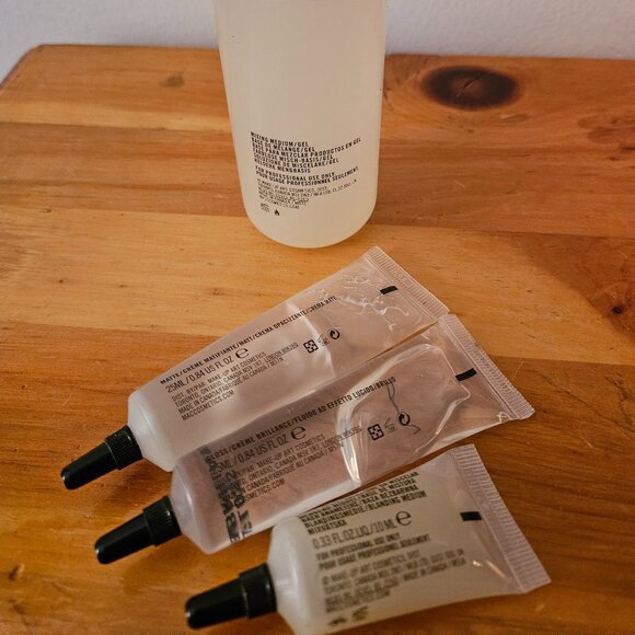 MAC Pro Bundle - Picture 2 of 2